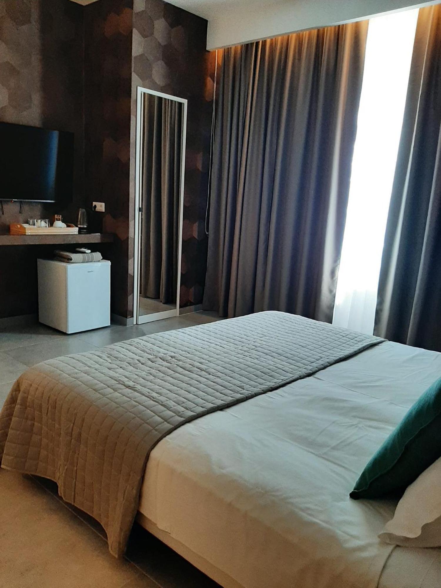 Baaria House Hotel Barcellona-Pozzo di Gotto Luaran gambar